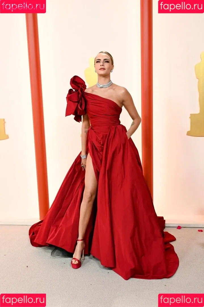 Cara Delevingne / caradelevingne Onlyfans Photo Gallery 