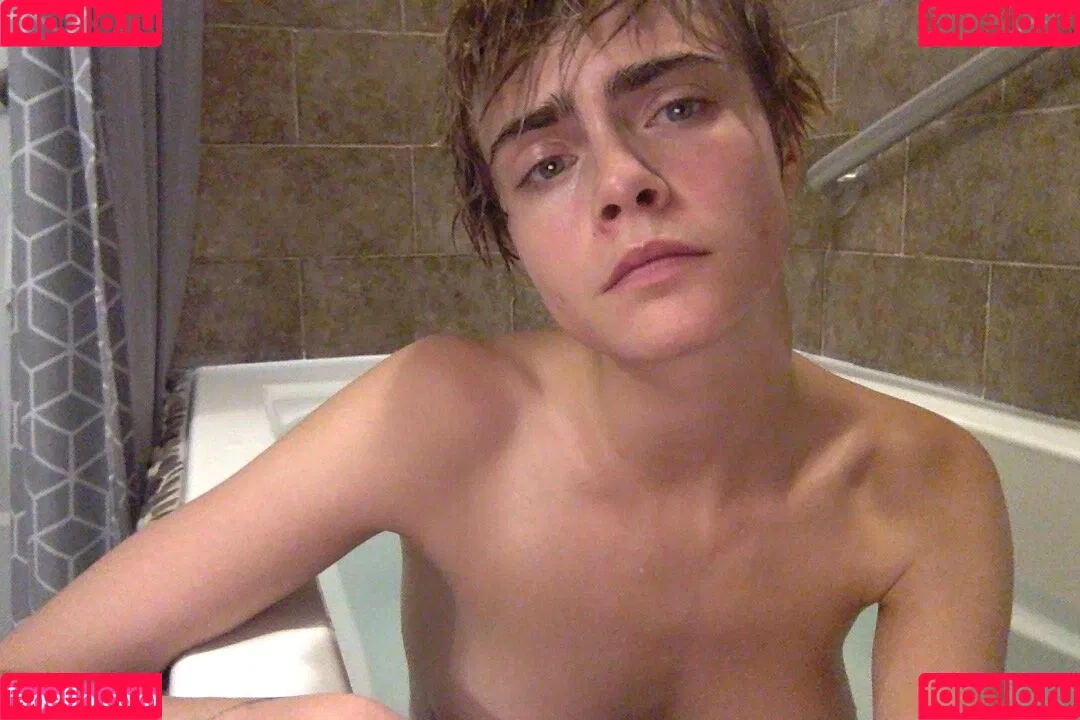 Cara Delevingne / caradelevingne Onlyfans Photo Gallery 