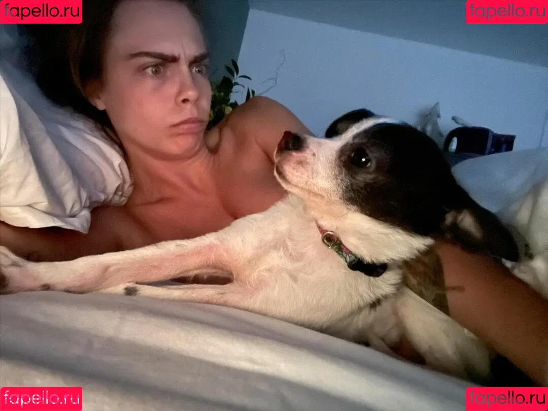 Cara Delevingne / caradelevingne Onlyfans Photo Gallery 
