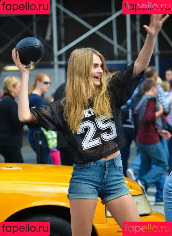 Cara Delevingne / caradelevingne Onlyfans Photo Gallery 
