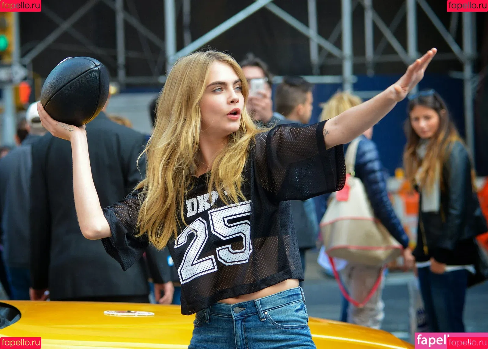 Cara Delevingne / caradelevingne Onlyfans Photo Gallery 