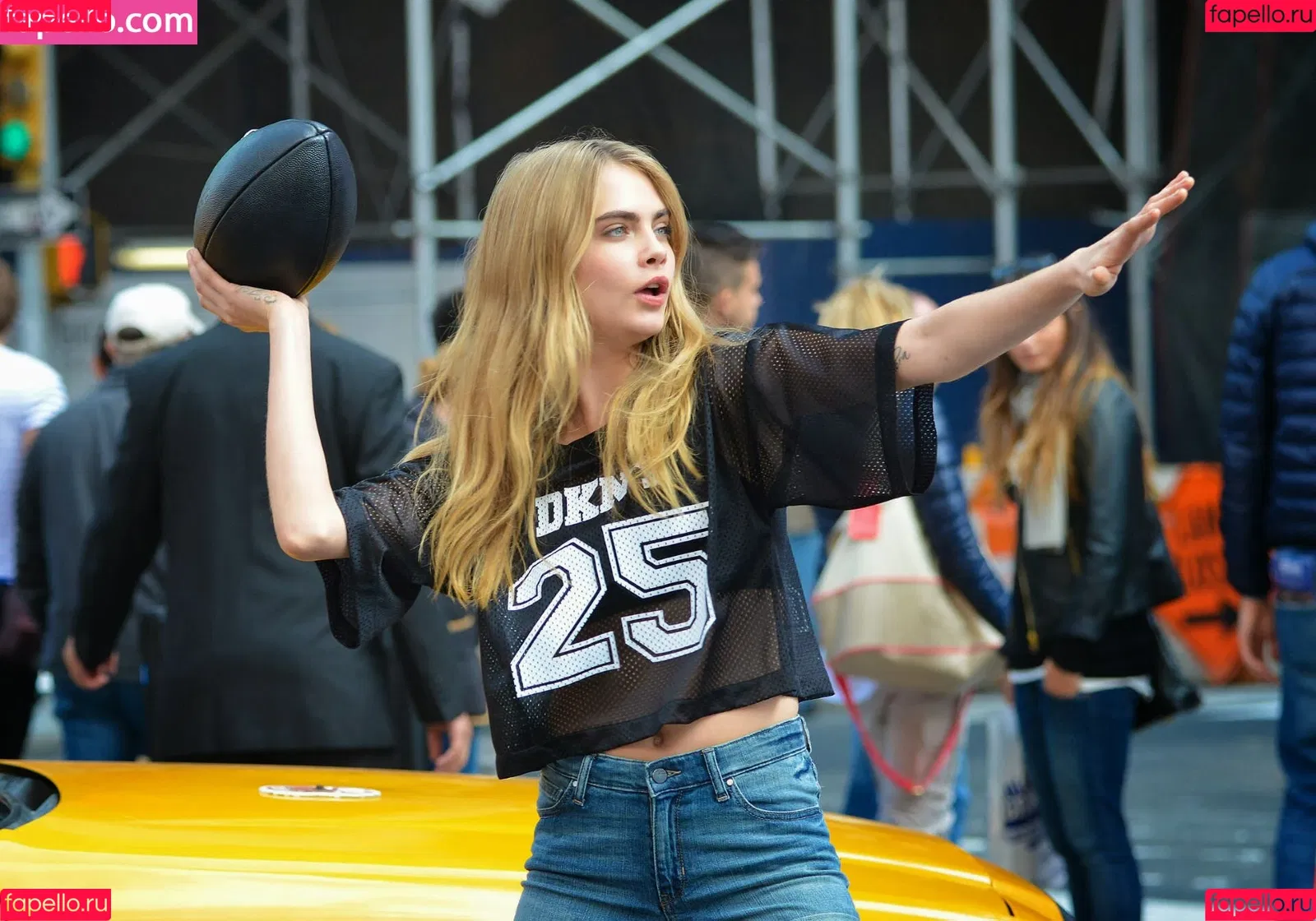 Cara Delevingne / caradelevingne Onlyfans Photo Gallery 