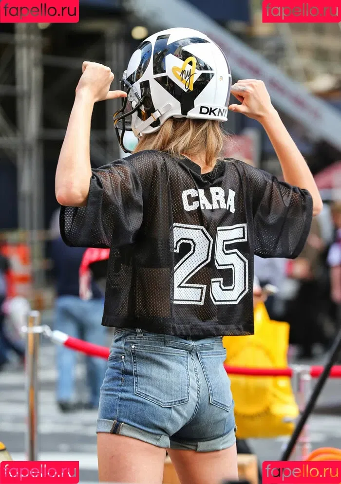 Cara Delevingne / caradelevingne Onlyfans Photo Gallery 