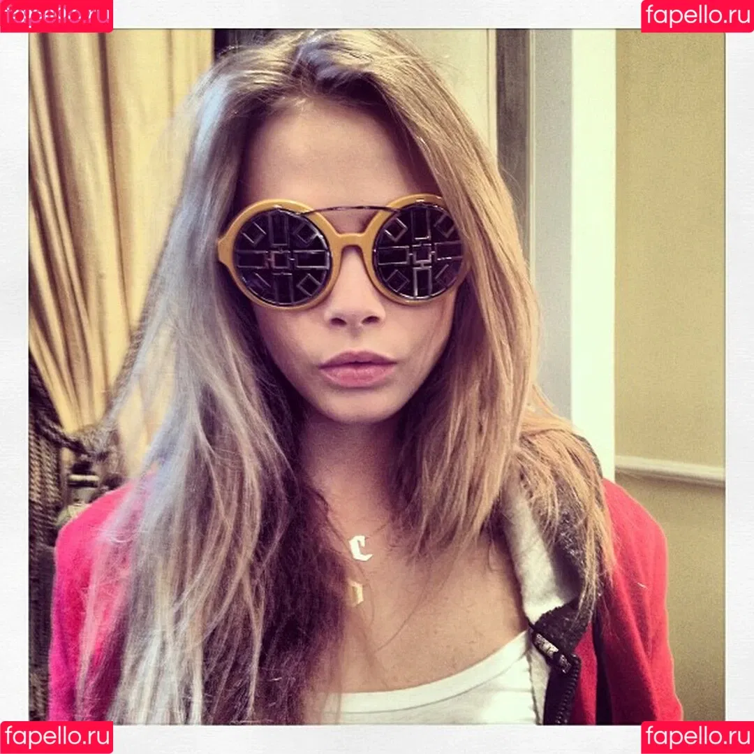 Cara Delevingne / caradelevingne Onlyfans Photo Gallery 