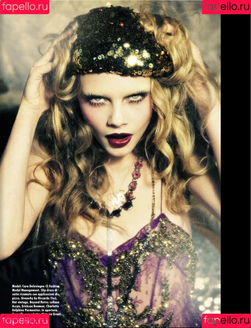 Cara Delevingne / caradelevingne Onlyfans Photo Gallery 