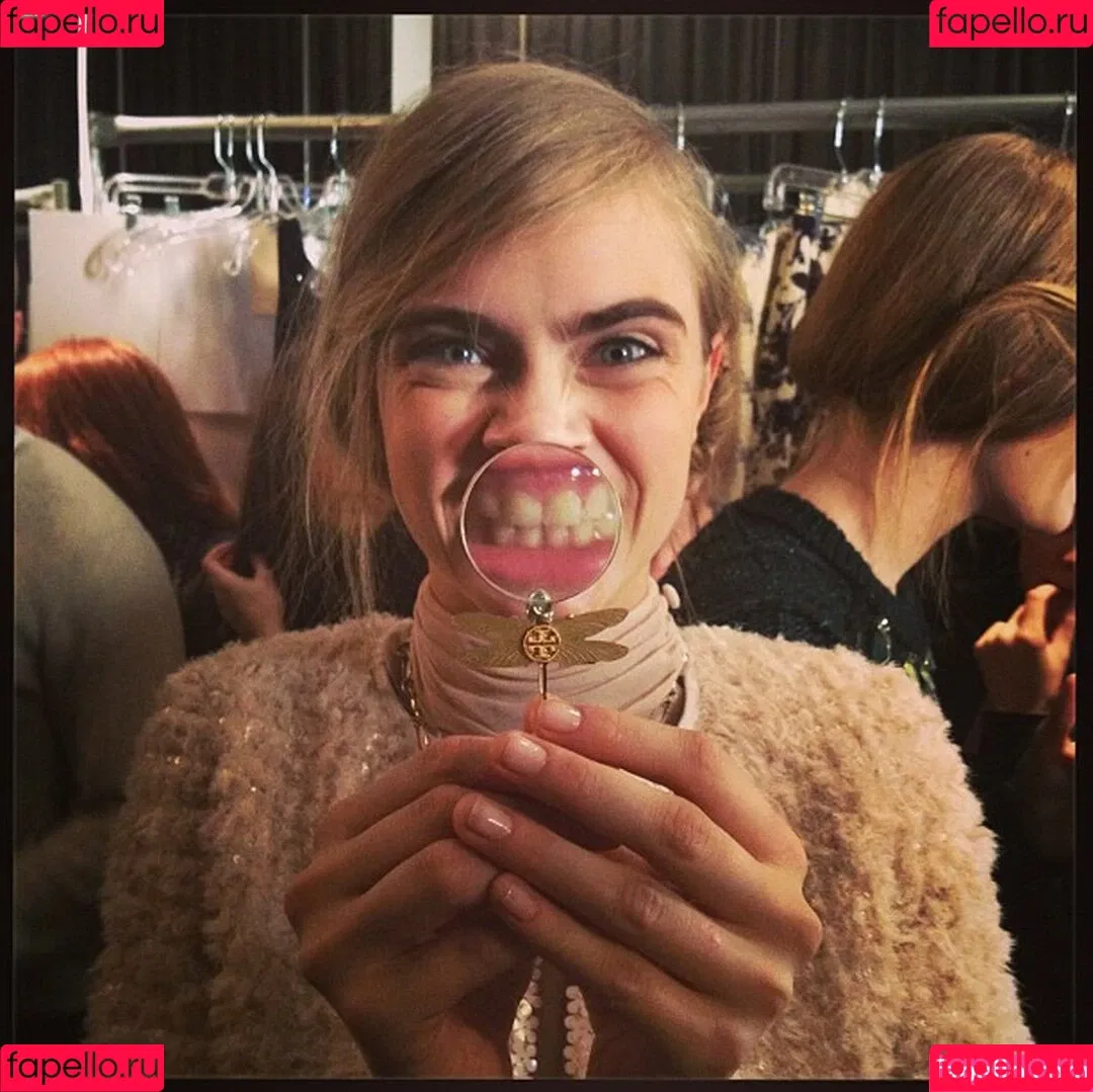 Cara Delevingne / caradelevingne Onlyfans Photo Gallery 