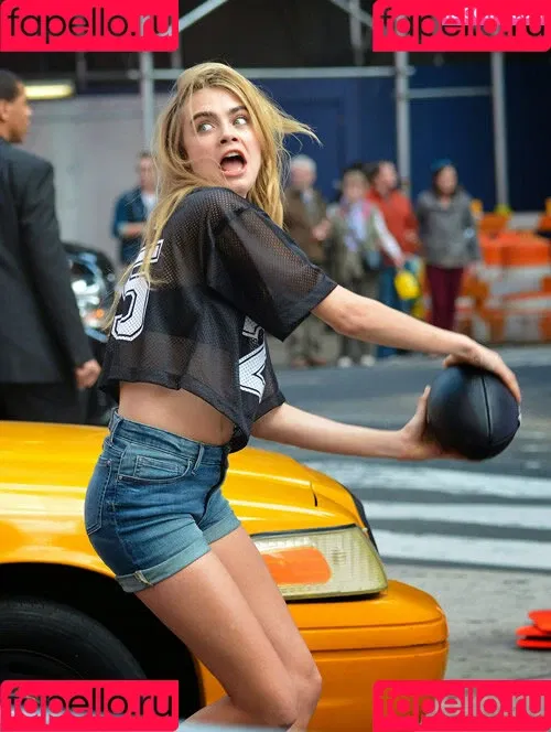 Cara Delevingne / caradelevingne Onlyfans Photo Gallery 