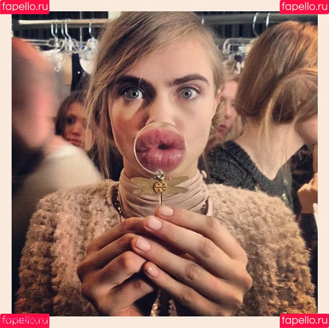 Cara Delevingne / caradelevingne Onlyfans Photo Gallery 