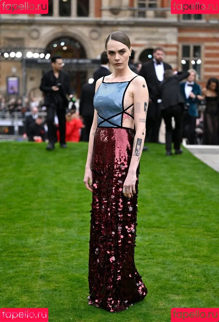 Cara Delevingne / caradelevingne Onlyfans Photo Gallery 