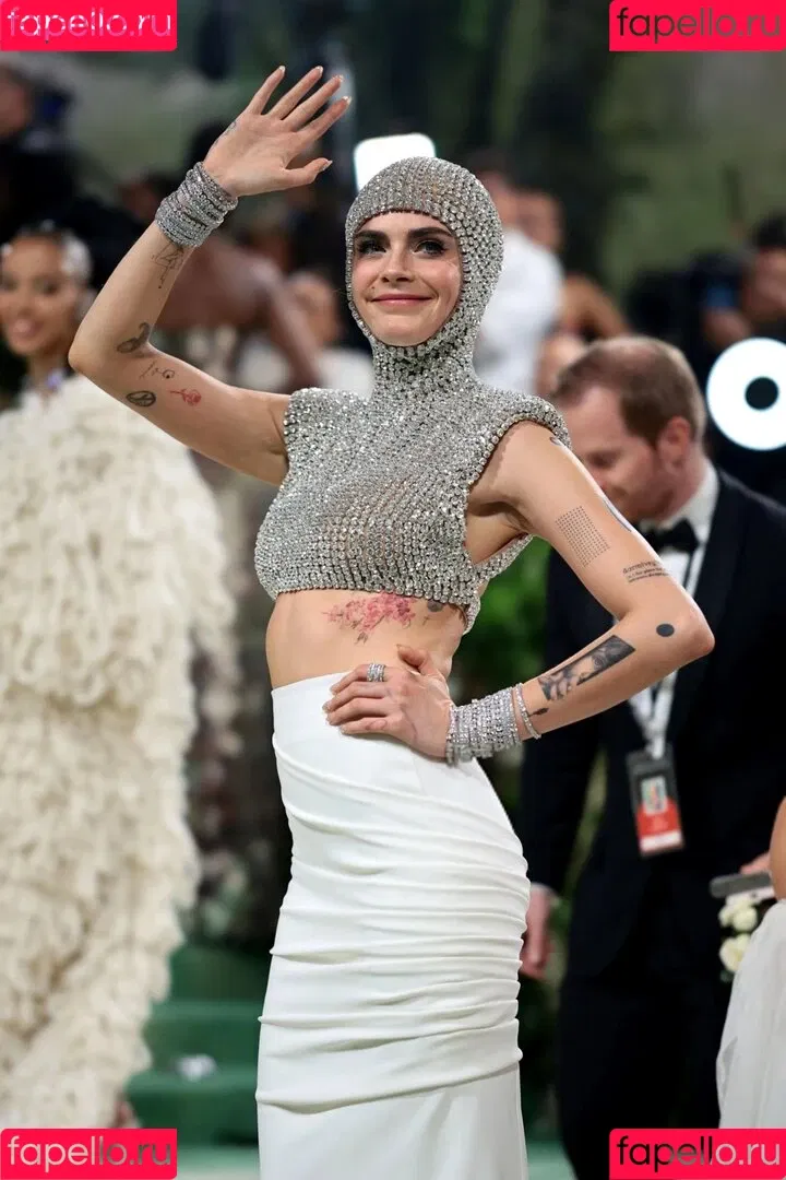 Cara Delevingne / caradelevingne Onlyfans Photo Gallery 