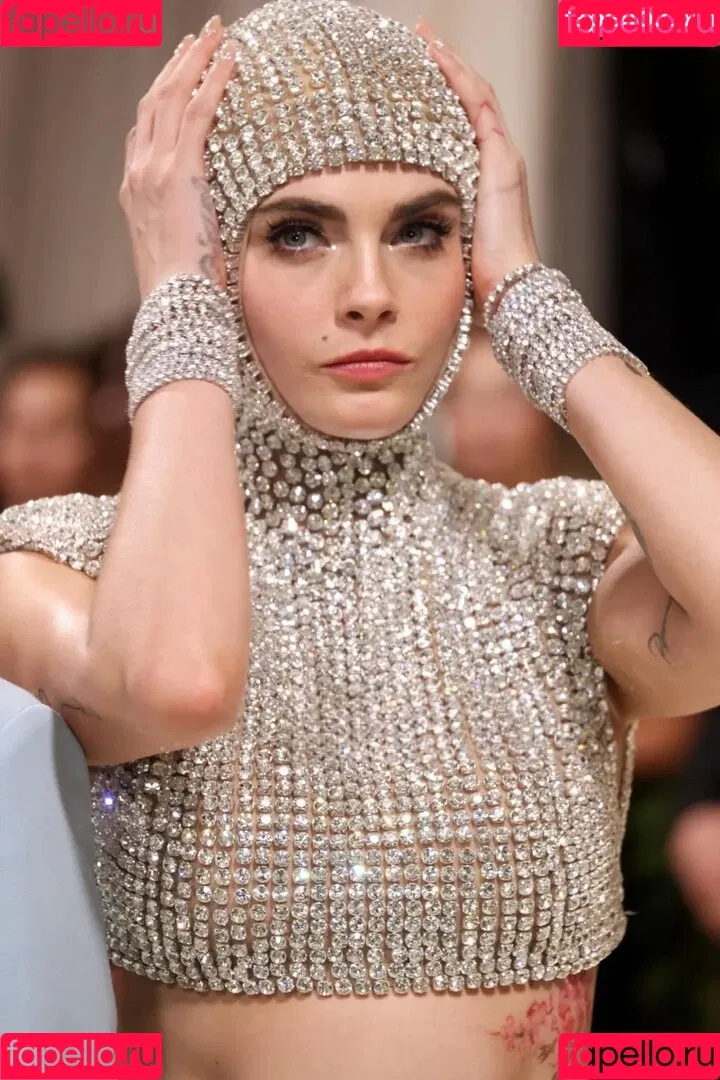 Cara Delevingne / caradelevingne Onlyfans Photo Gallery 