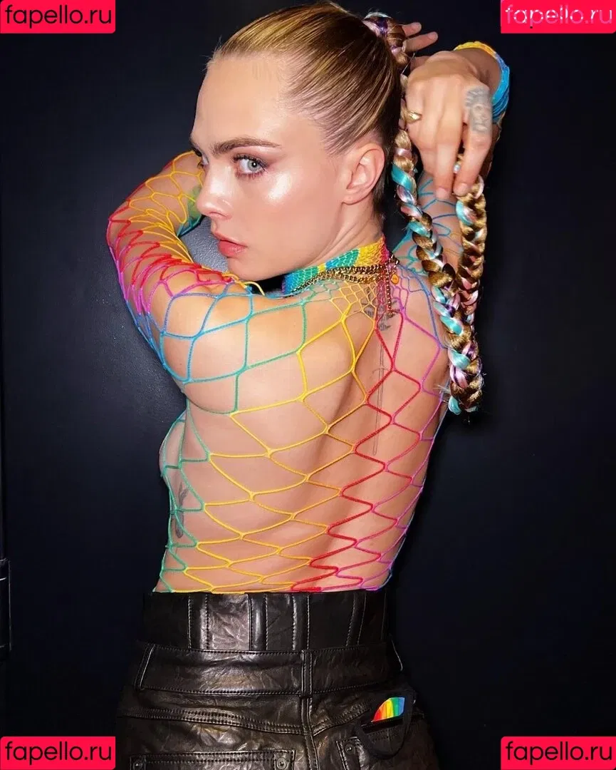 Cara Delevingne / caradelevingne Onlyfans Photo Gallery 
