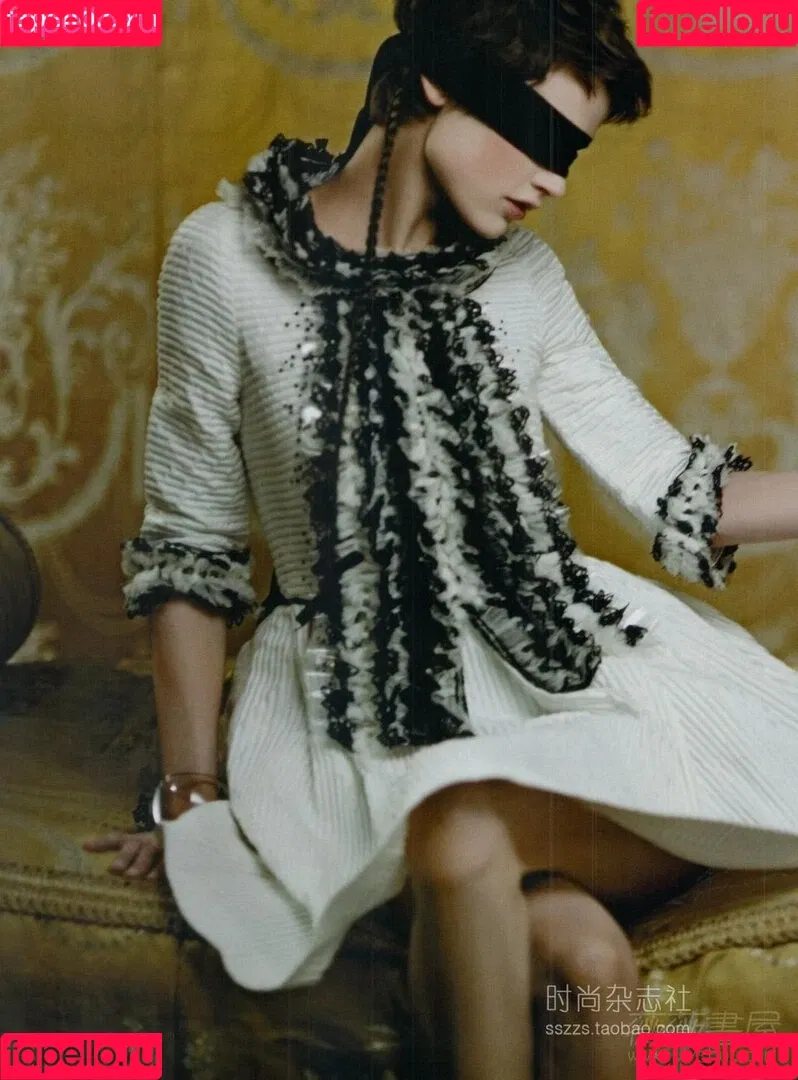 Cara Delevingne / caradelevingne Onlyfans Photo Gallery 