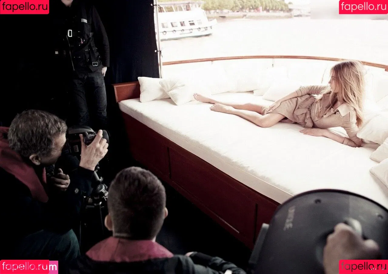 Cara Delevingne / caradelevingne Onlyfans Photo Gallery 