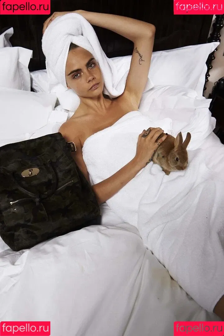 Cara Delevingne / caradelevingne Onlyfans Photo Gallery 