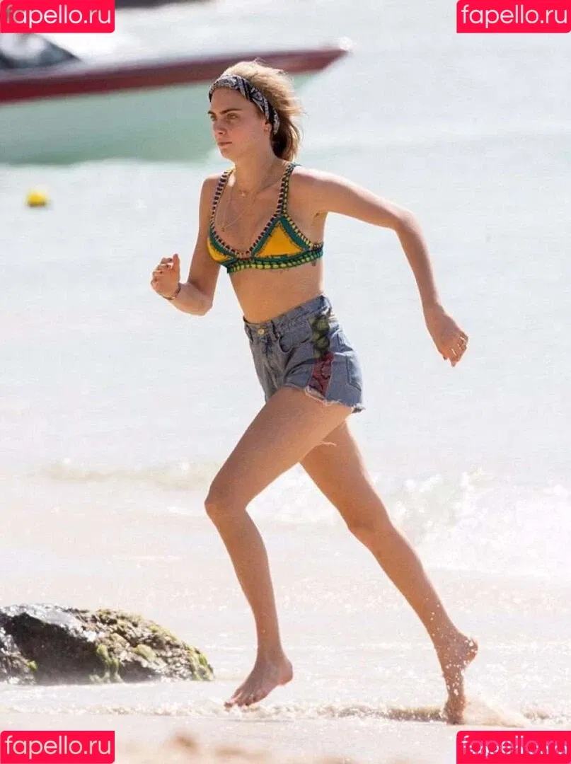 Cara Delevingne / caradelevingne Onlyfans Photo Gallery 