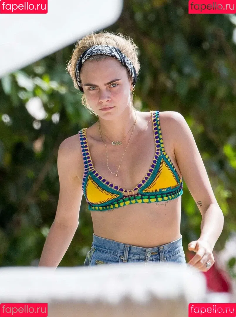 Cara Delevingne / caradelevingne Onlyfans Photo Gallery 