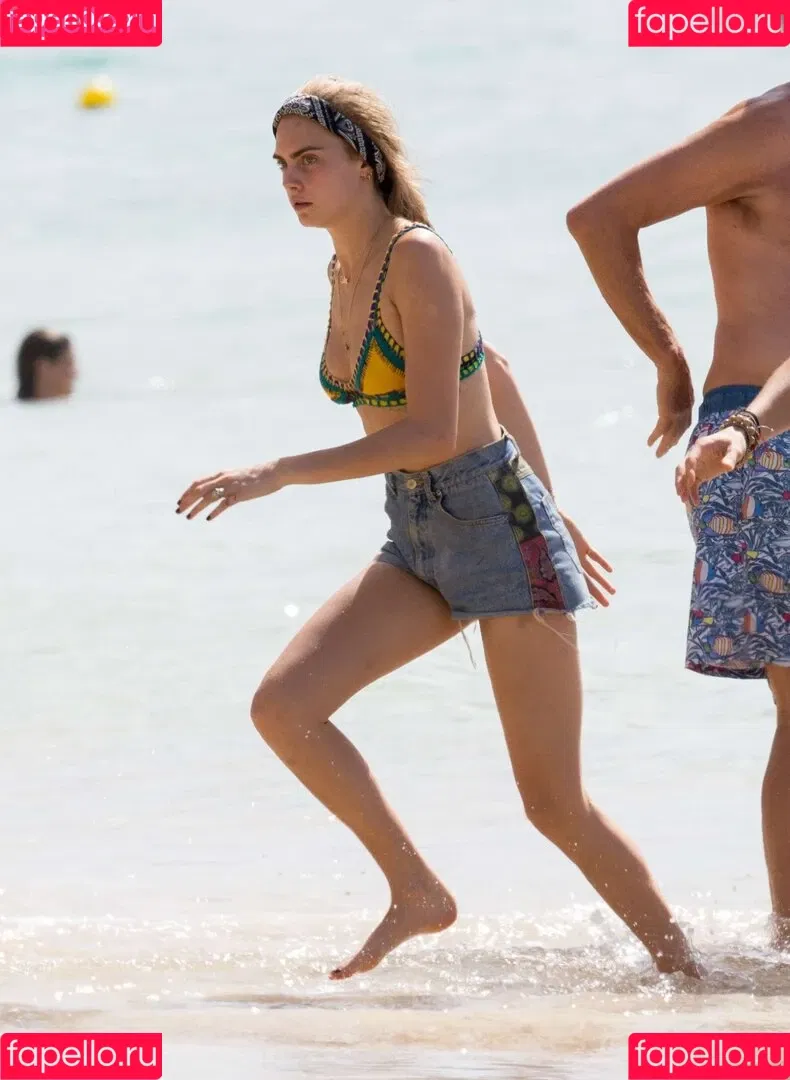 Cara Delevingne / caradelevingne Onlyfans Photo Gallery 