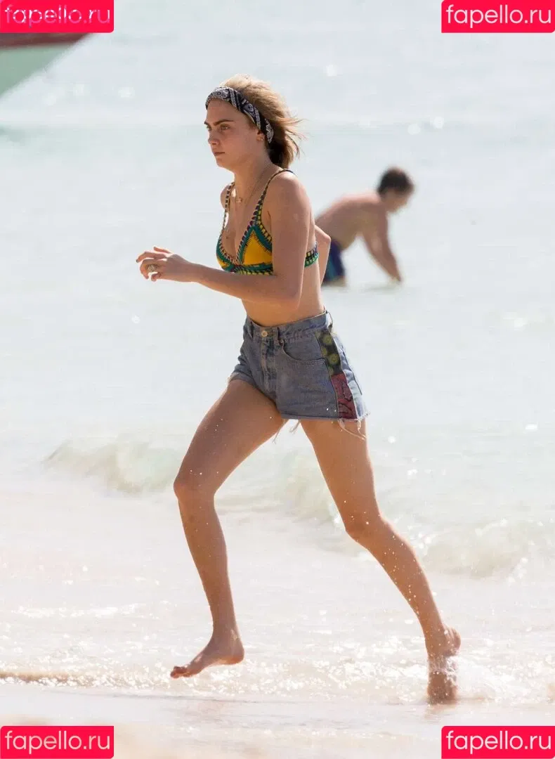 Cara Delevingne / caradelevingne Onlyfans Photo Gallery 