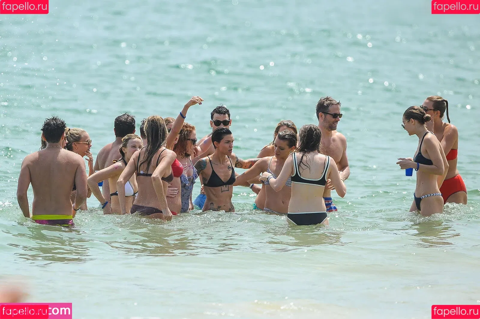 Cara Delevingne / caradelevingne Onlyfans Photo Gallery 