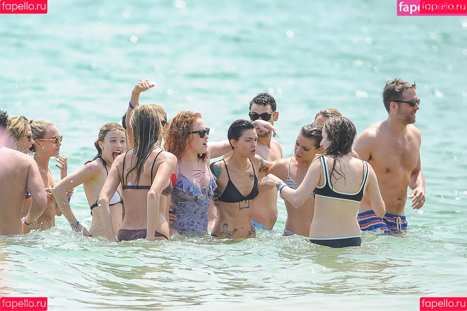 Cara Delevingne / caradelevingne Onlyfans Photo Gallery 