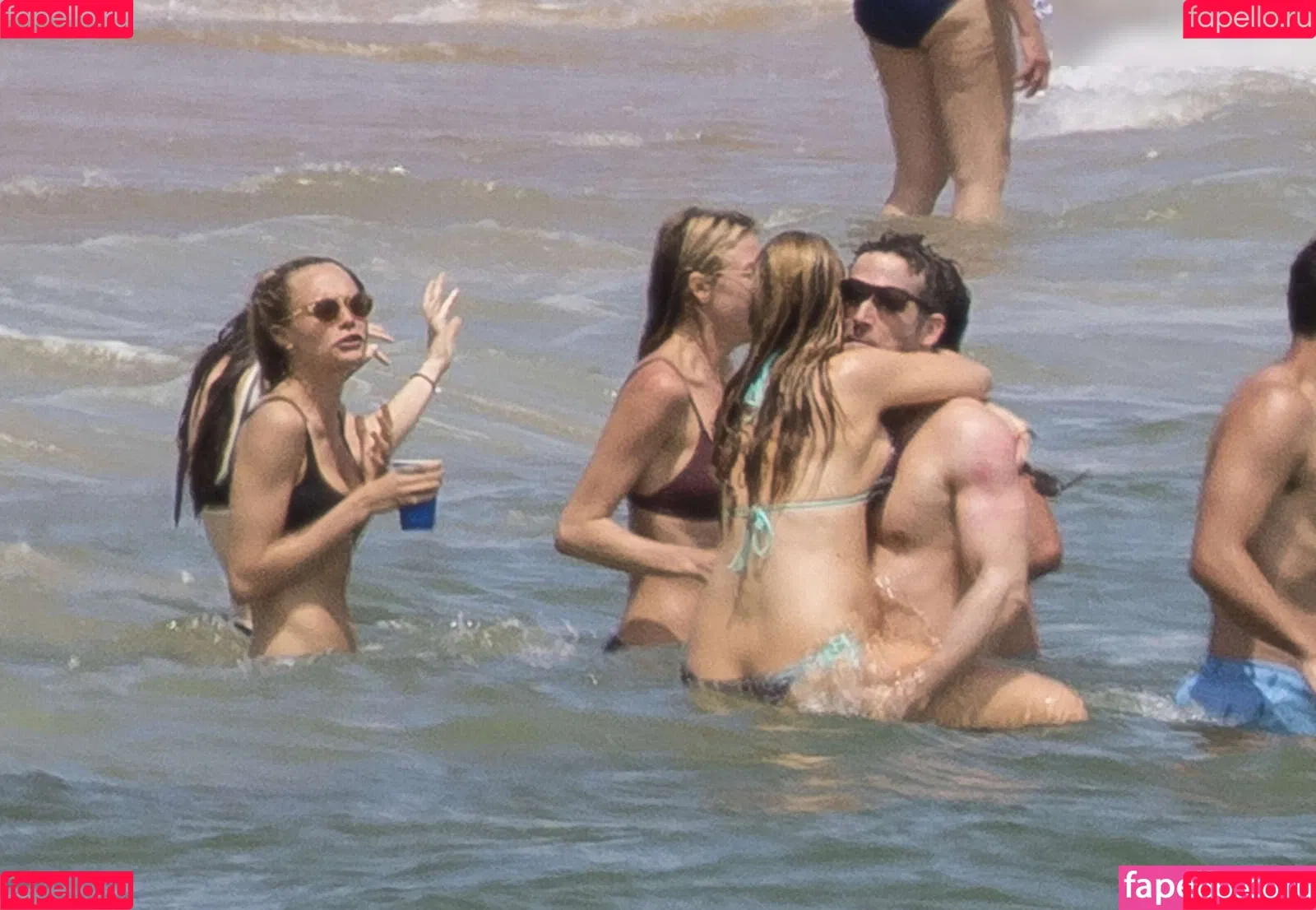 Cara Delevingne / caradelevingne Onlyfans Photo Gallery 