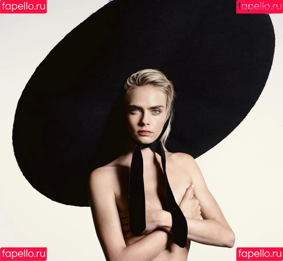 Cara Delevingne / caradelevingne Onlyfans Photo Gallery 