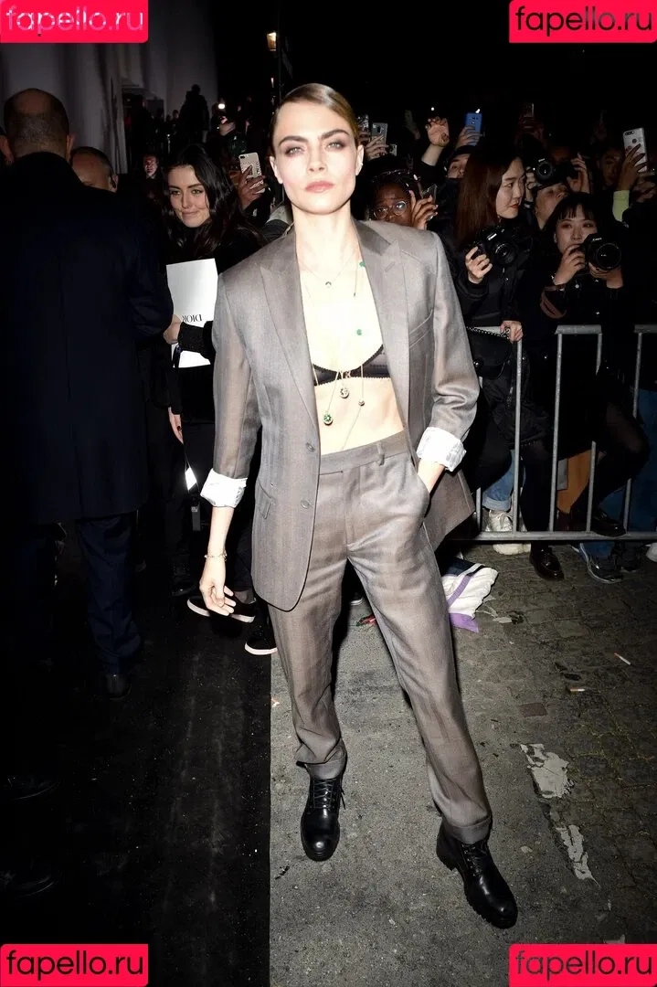 Cara Delevingne / caradelevingne Onlyfans Photo Gallery 