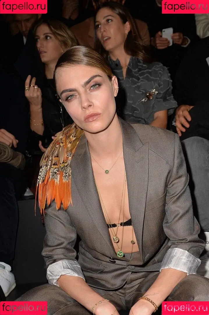 Cara Delevingne / caradelevingne Onlyfans Photo Gallery 