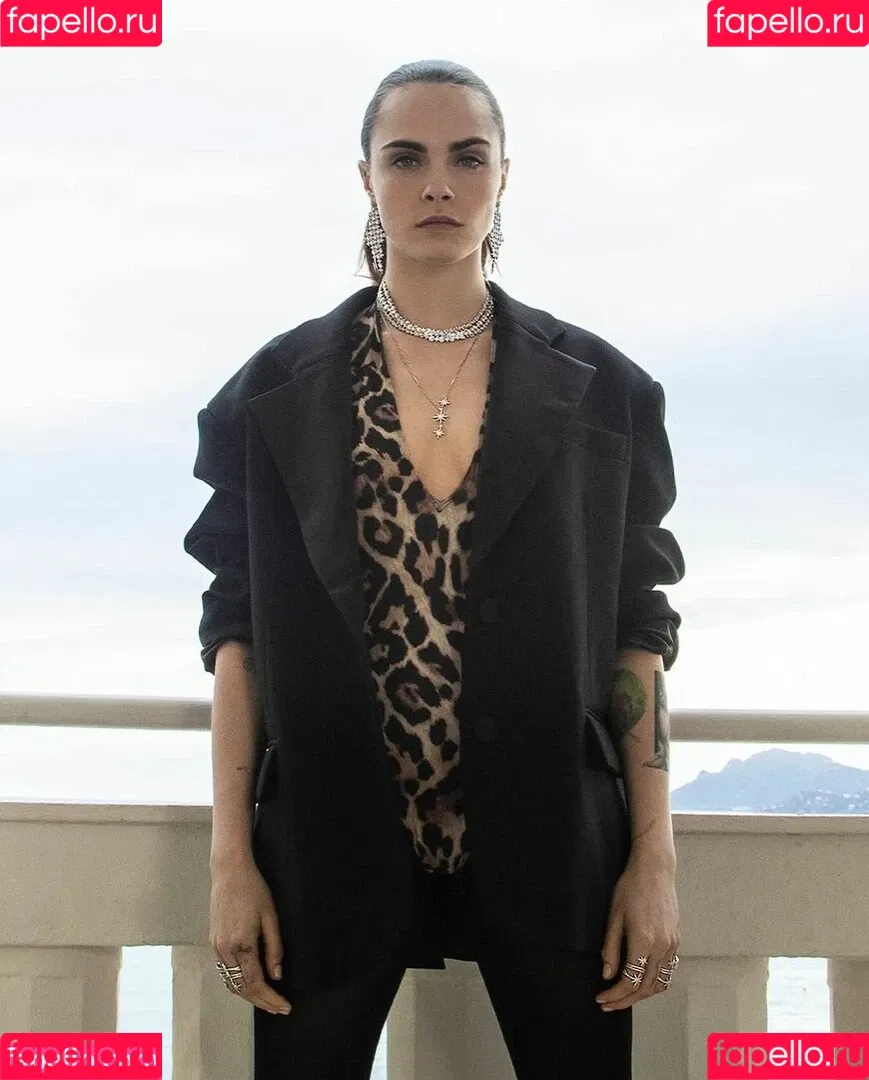 Cara Delevingne / caradelevingne Onlyfans Photo Gallery 