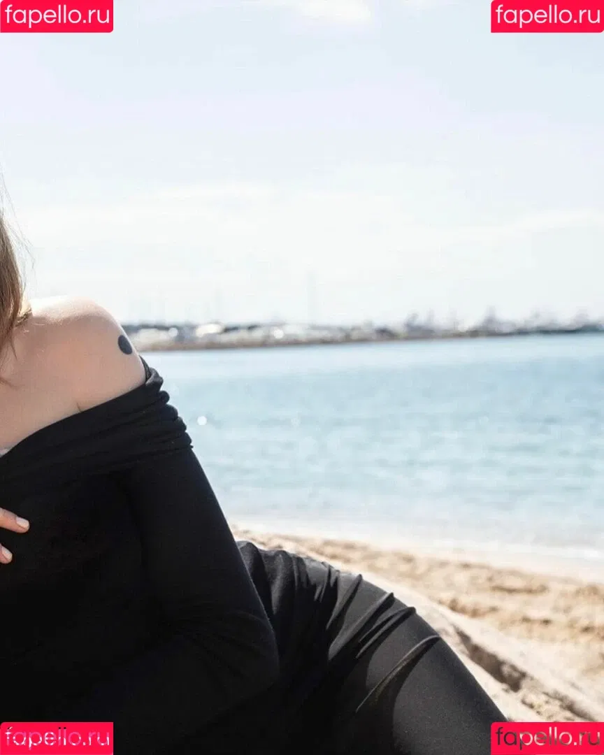 Cara Delevingne / caradelevingne Onlyfans Photo Gallery 