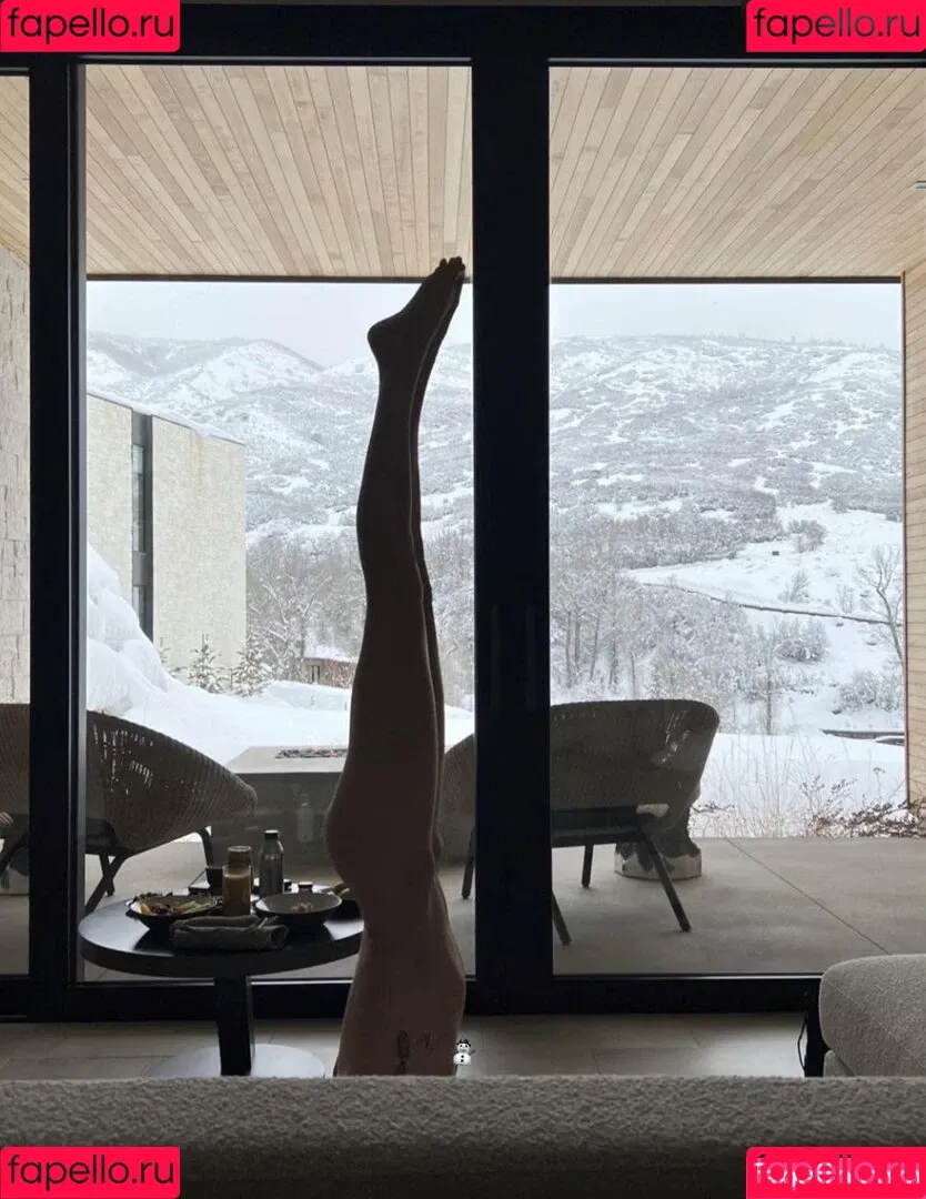 Cara Delevingne / caradelevingne Onlyfans Photo Gallery 