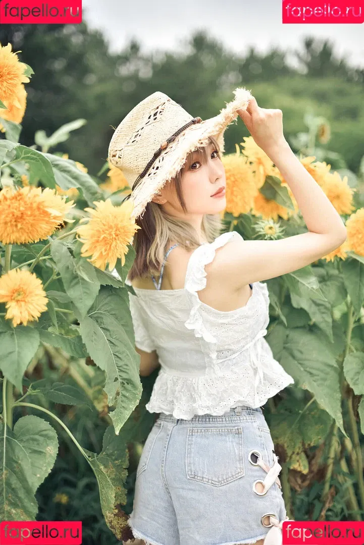 Ely Cosplay / Ely_eee / eeelyeee Onlyfans Photo Gallery 