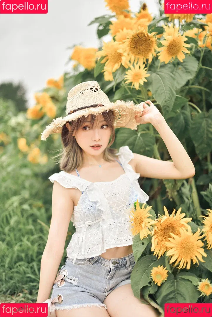 Ely Cosplay / Ely_eee / eeelyeee Onlyfans Photo Gallery 