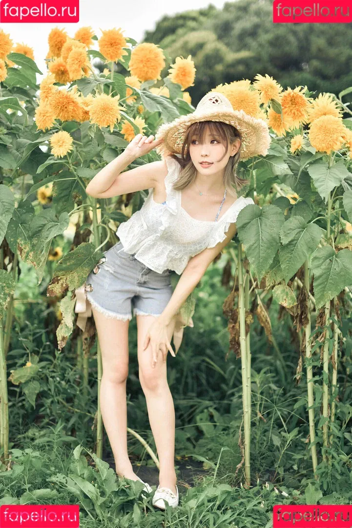 Ely Cosplay / Ely_eee / eeelyeee Onlyfans Photo Gallery 