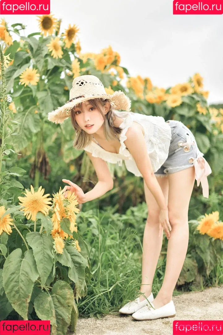 Ely Cosplay / Ely_eee / eeelyeee Onlyfans Photo Gallery 