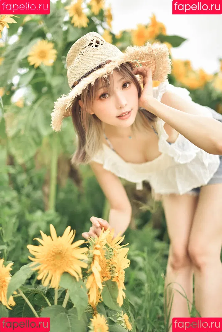 Ely Cosplay / Ely_eee / eeelyeee Onlyfans Photo Gallery 