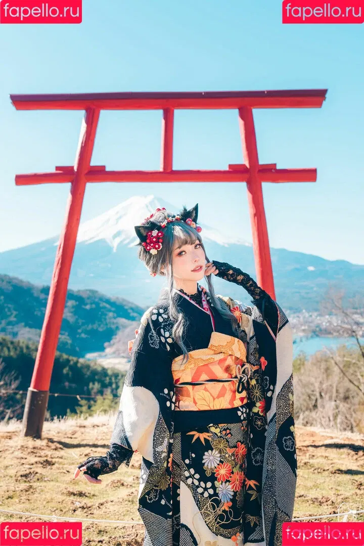 Ely Cosplay / Ely_eee / eeelyeee Onlyfans Photo Gallery 