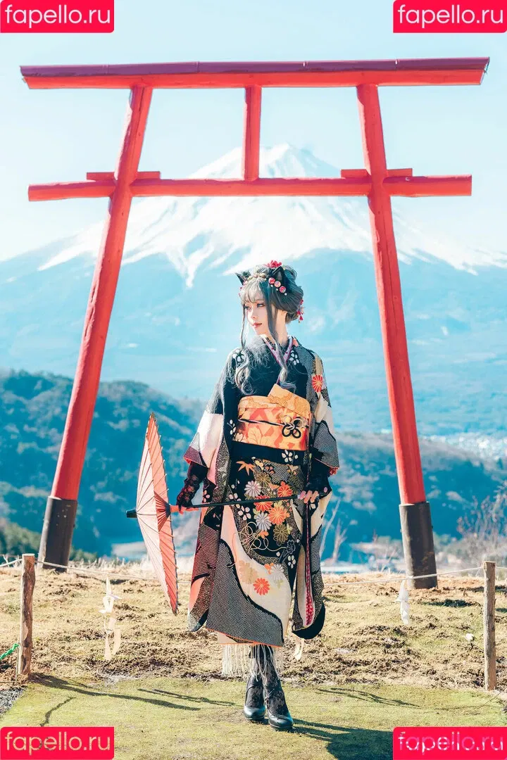 Ely Cosplay / Ely_eee / eeelyeee Onlyfans Photo Gallery 