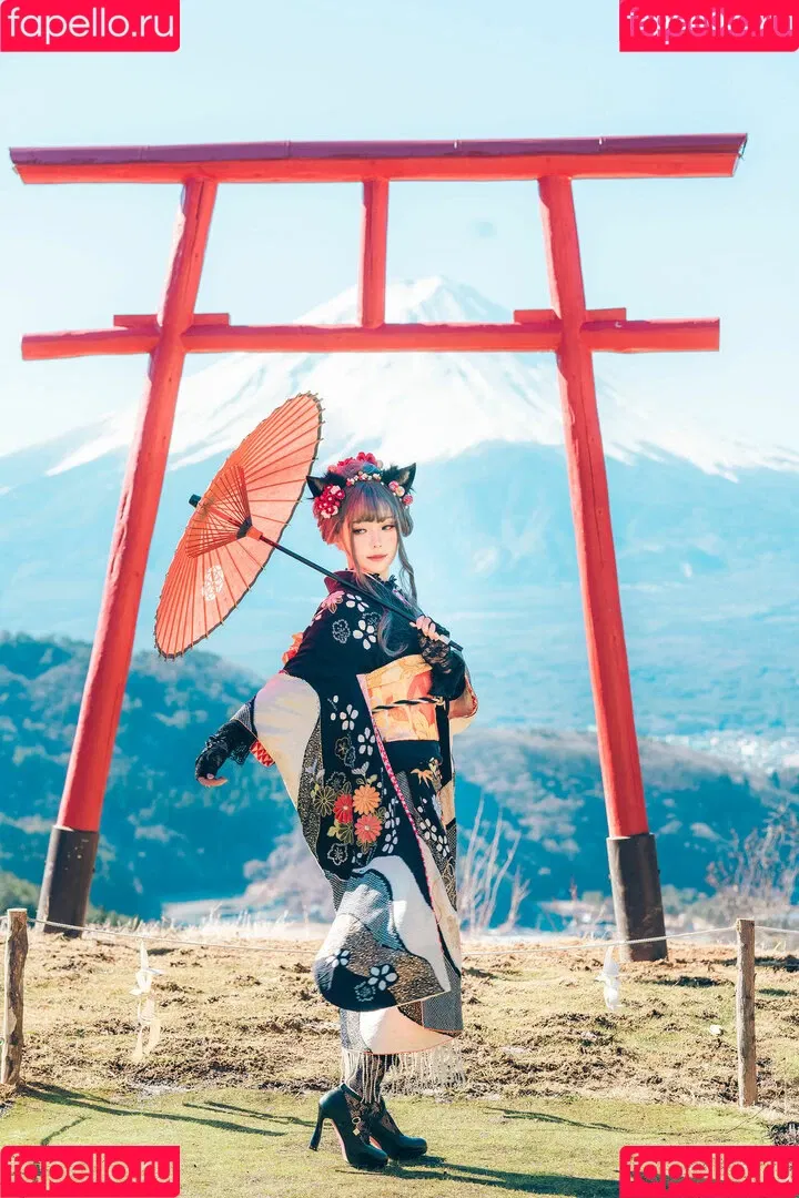 Ely Cosplay / Ely_eee / eeelyeee Onlyfans Photo Gallery 