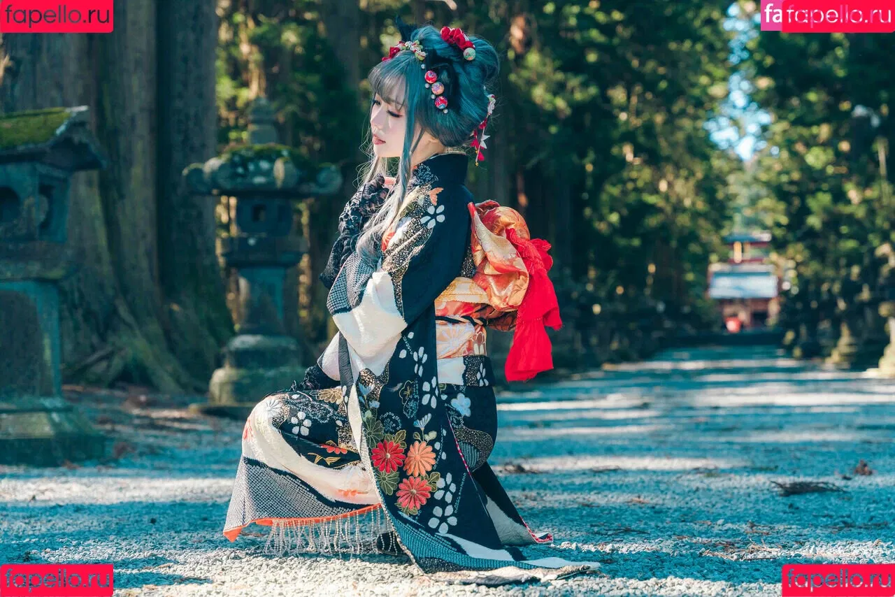 Ely Cosplay / Ely_eee / eeelyeee Onlyfans Photo Gallery 