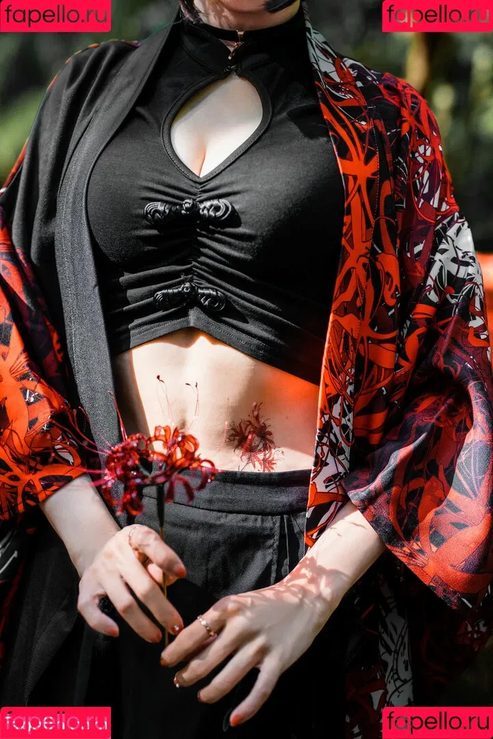 Ely Cosplay / Ely_eee / eeelyeee Onlyfans Photo Gallery 