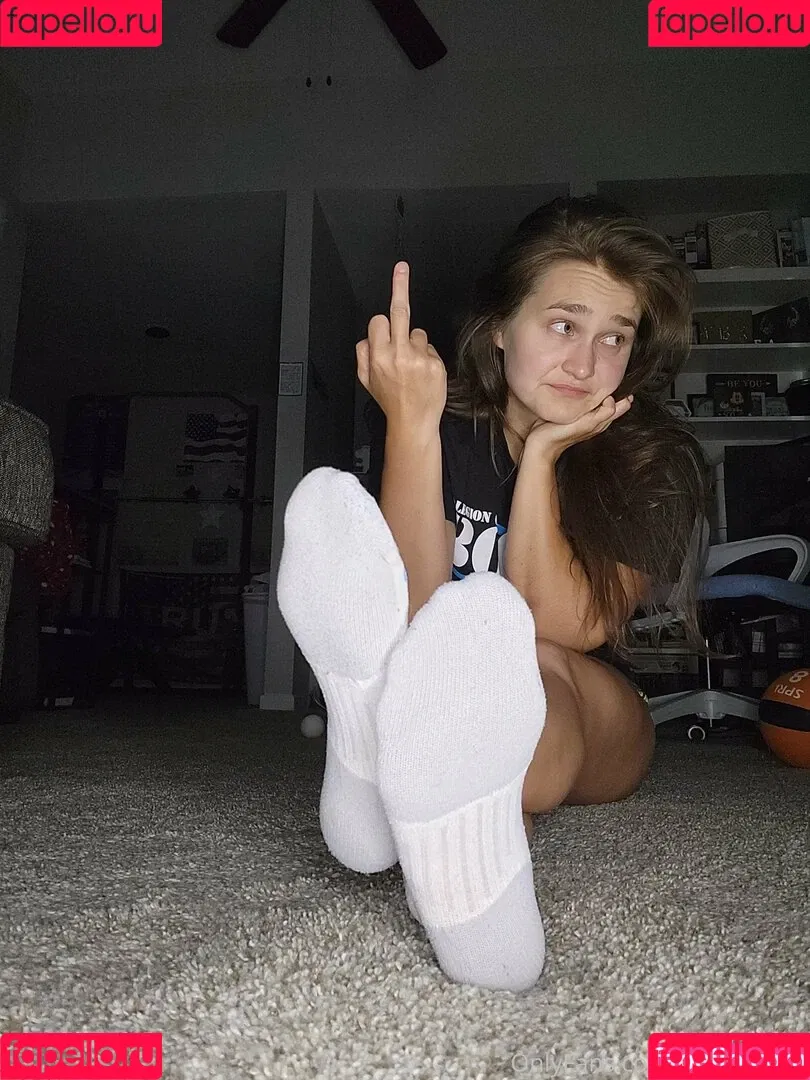 fitfeet.2021 / fitfeet46x Onlyfans Photo Gallery 