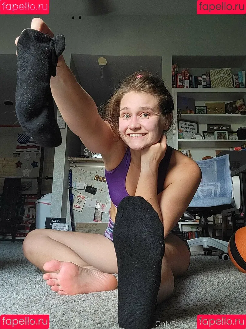fitfeet.2021 / fitfeet46x Onlyfans Photo Gallery 
