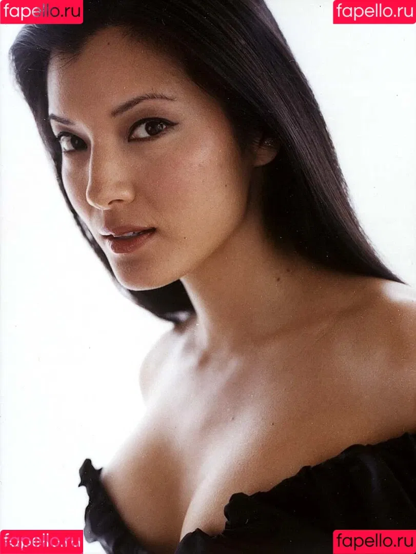 33edge / Kelly Hu / kellyhu Onlyfans Photo Gallery 