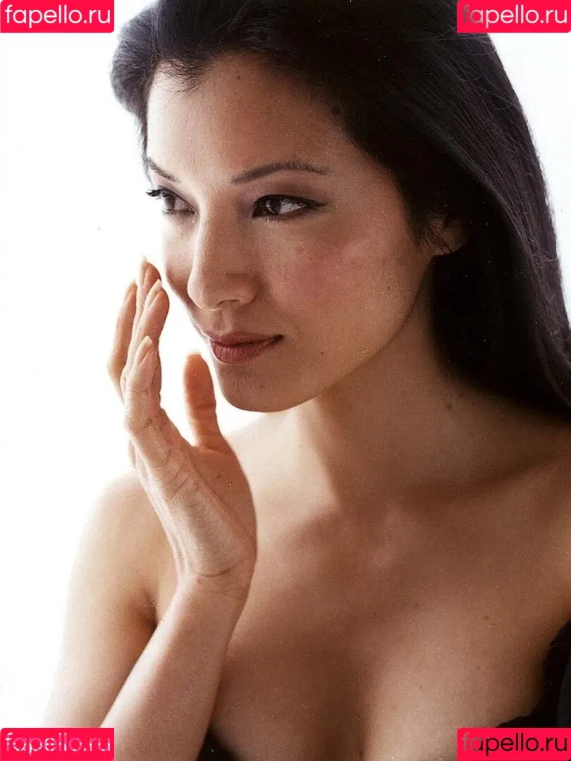 33edge / Kelly Hu / kellyhu Onlyfans Photo Gallery 
