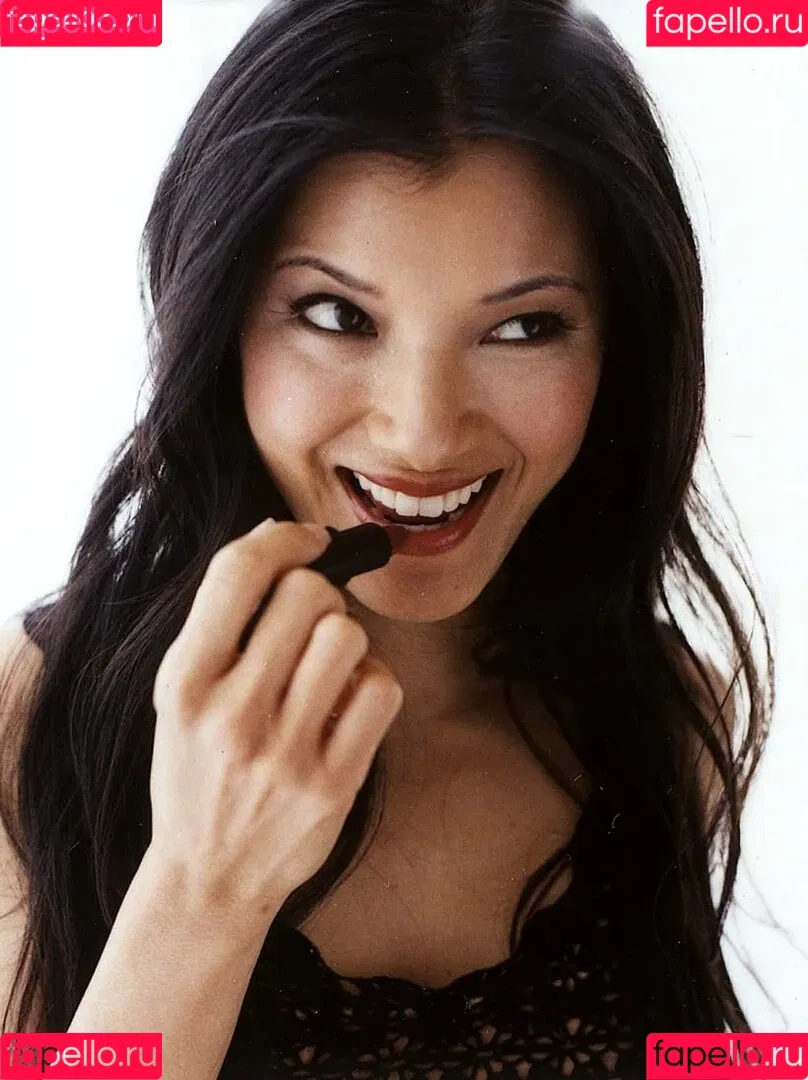 33edge / Kelly Hu / kellyhu Onlyfans Photo Gallery 