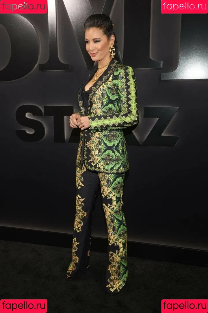 33edge / Kelly Hu / kellyhu Onlyfans Photo Gallery 