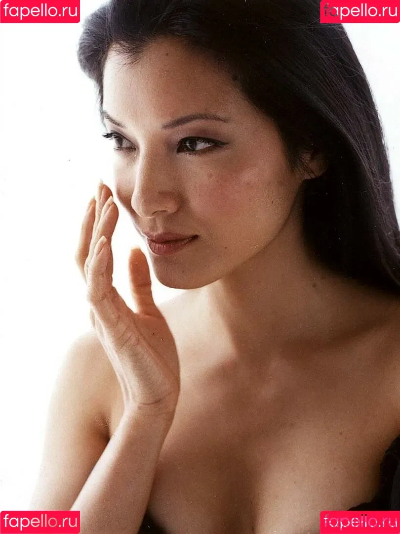 33edge / Kelly Hu / kellyhu Onlyfans Photo Gallery 