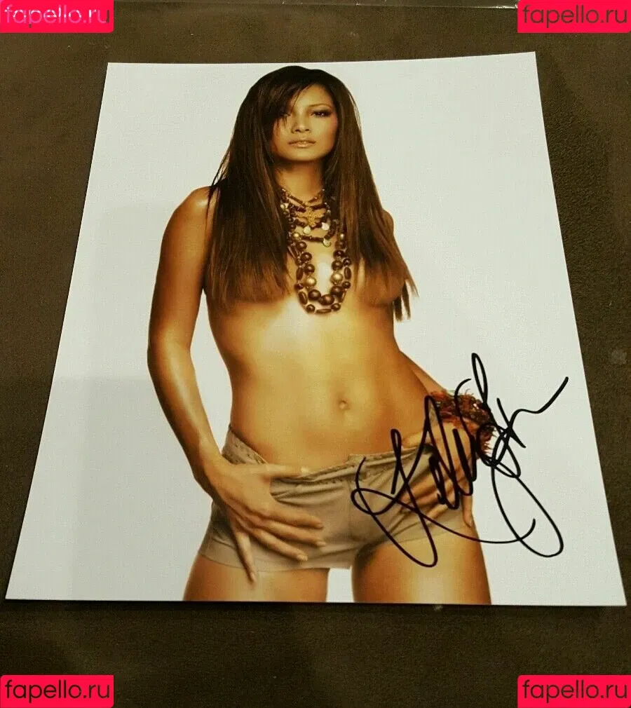 33edge / Kelly Hu / kellyhu Onlyfans Photo Gallery 